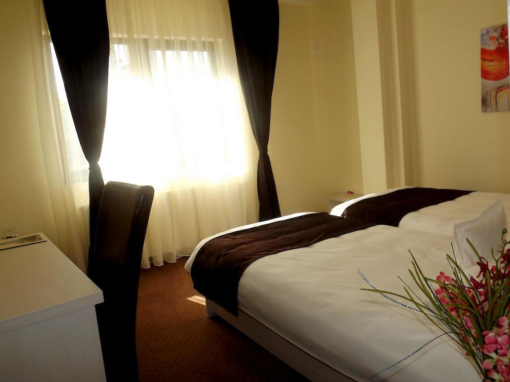 West Plaza Residence Bucureşti Rom bilde