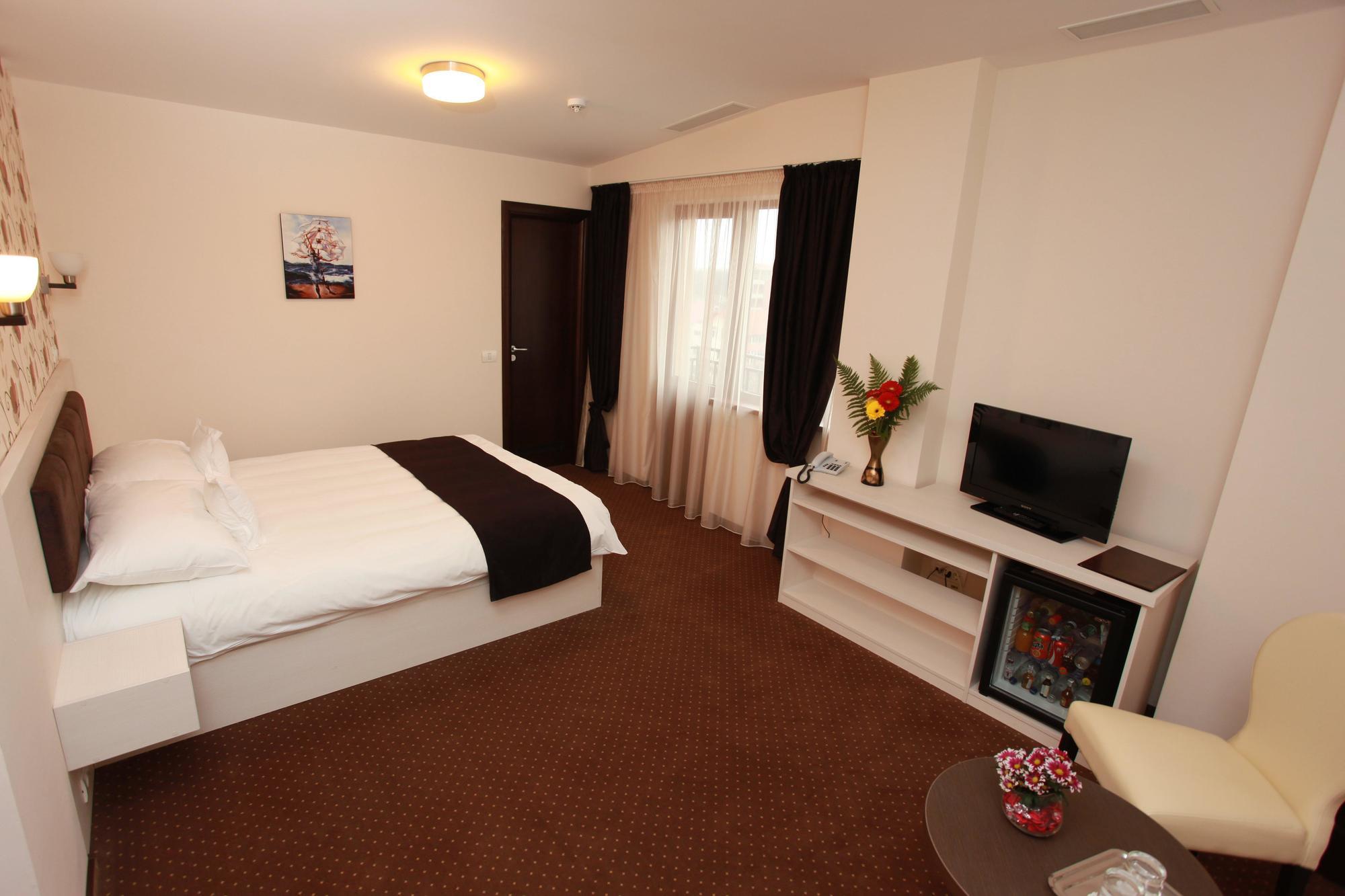 West Plaza Residence Bucureşti Eksteriør bilde